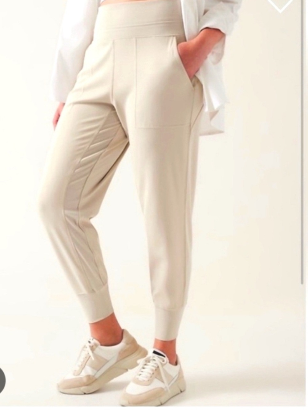 Athleta Venice joggers‎